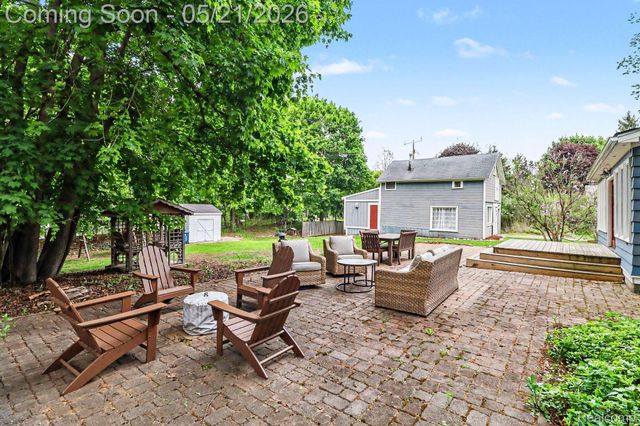95 Dennison Street, Oxford Village, MI 48371