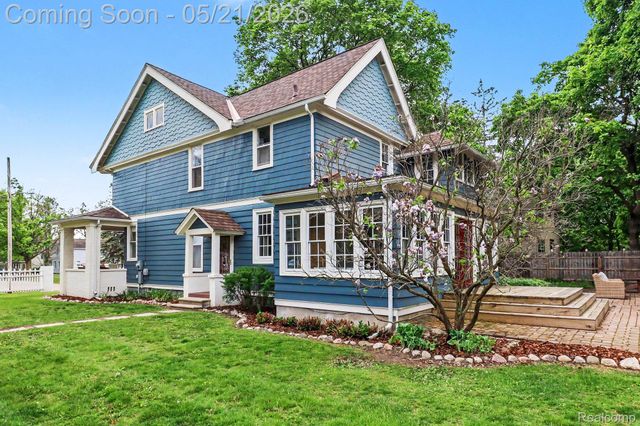 95 Dennison Street, Oxford Village, MI 48371
