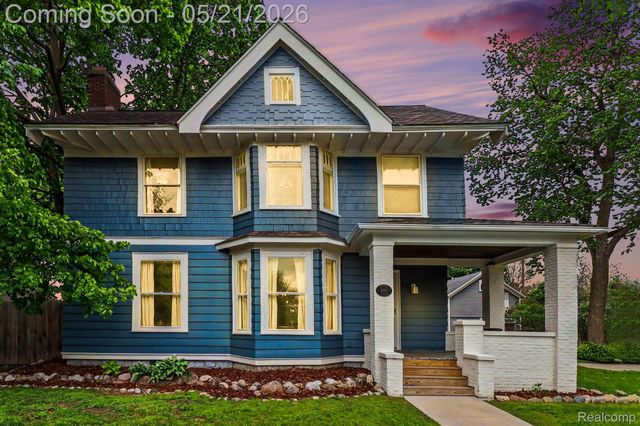 95 Dennison Street, Oxford Village, MI 48371