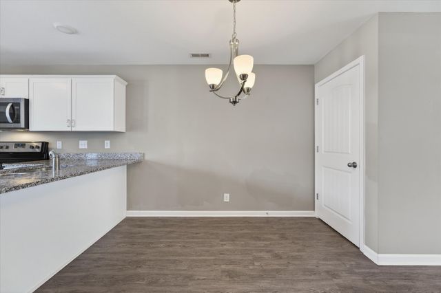 212 Alexander Blvd, Clarksville, TN 37040