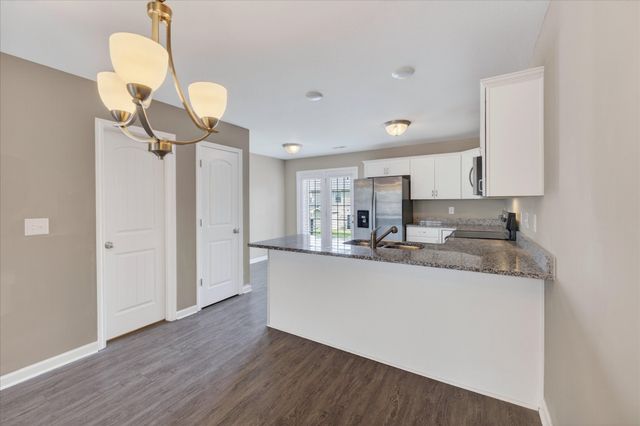 212 Alexander Blvd, Clarksville, TN 37040