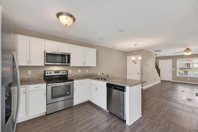 212 Alexander Blvd, Clarksville, TN 37040