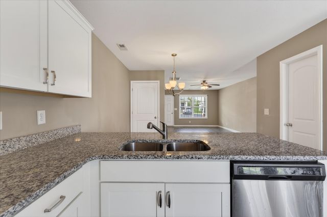 212 Alexander Blvd, Clarksville, TN 37040