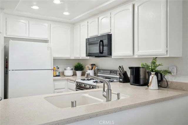 22230 S Vermont Avenue 102B, Torrance, CA 90502