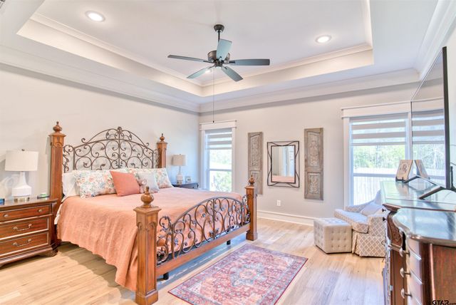 1882 Stonehaven Ct, Tyler, TX 75701