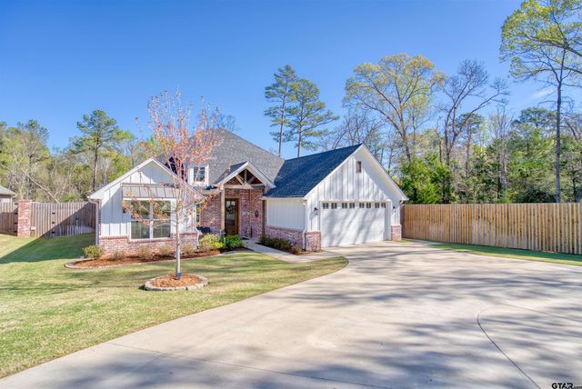 1882 Stonehaven Ct, Tyler, TX 75701