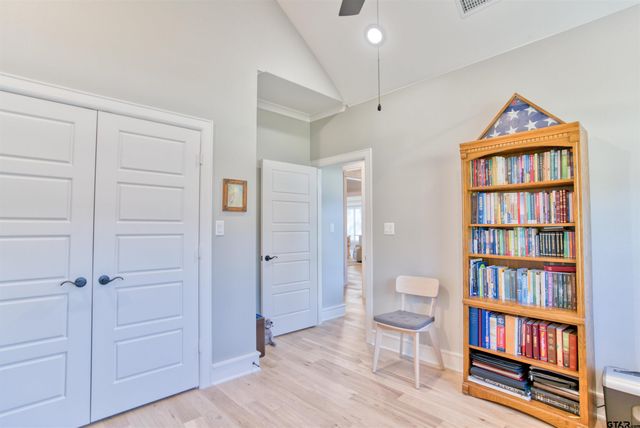 1882 Stonehaven Ct, Tyler, TX 75701