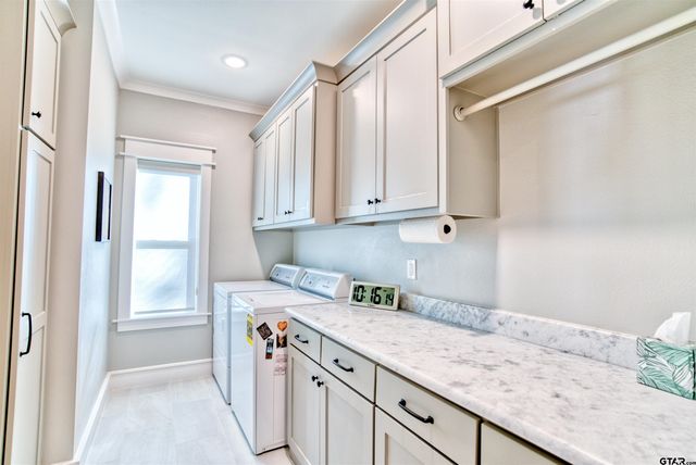 1882 Stonehaven Ct, Tyler, TX 75701