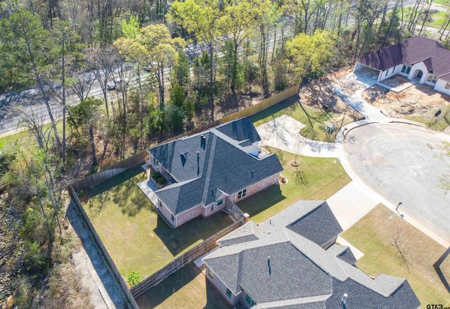 1882 Stonehaven Ct, Tyler, TX 75701