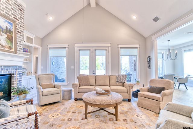 1882 Stonehaven Ct, Tyler, TX 75701