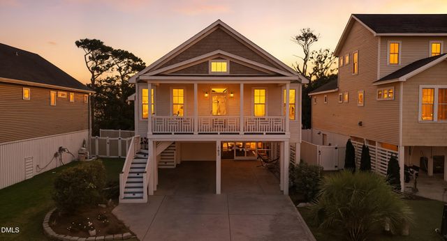 405 Ivy Lane Lane, Carolina Beach, NC 28428
