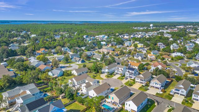 405 Ivy Lane Lane, Carolina Beach, NC 28428