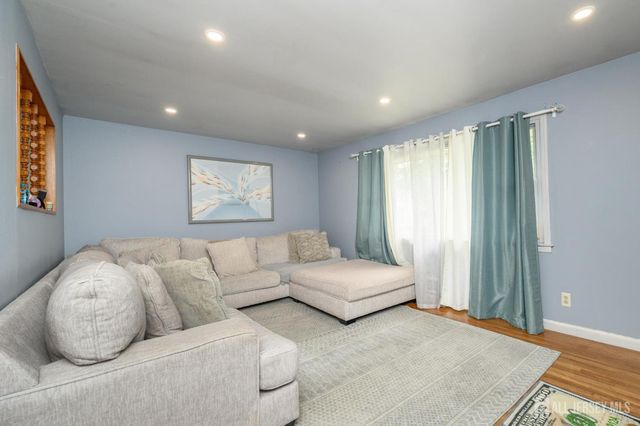 42 Central Avenue, Piscataway, NJ 08854