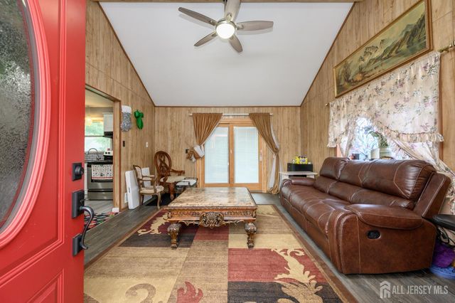 42 Central Avenue, Piscataway, NJ 08854