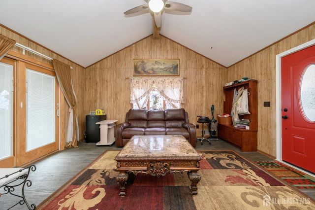 42 Central Avenue, Piscataway, NJ 08854