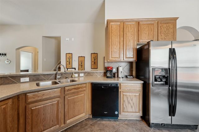 722 Tom Kite DR, Round Rock, TX 78664