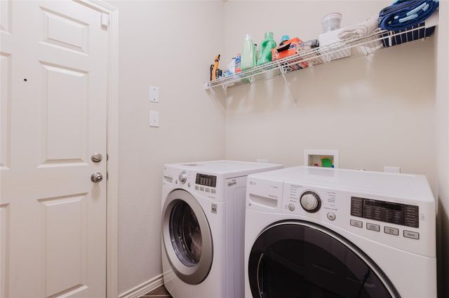 722 Tom Kite DR, Round Rock, TX 78664