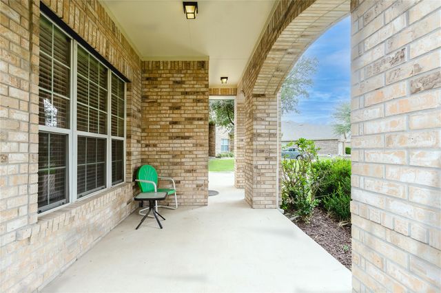 722 Tom Kite DR, Round Rock, TX 78664