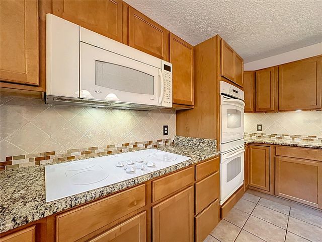 313 AZORES PLACE, Groveland, FL 34736