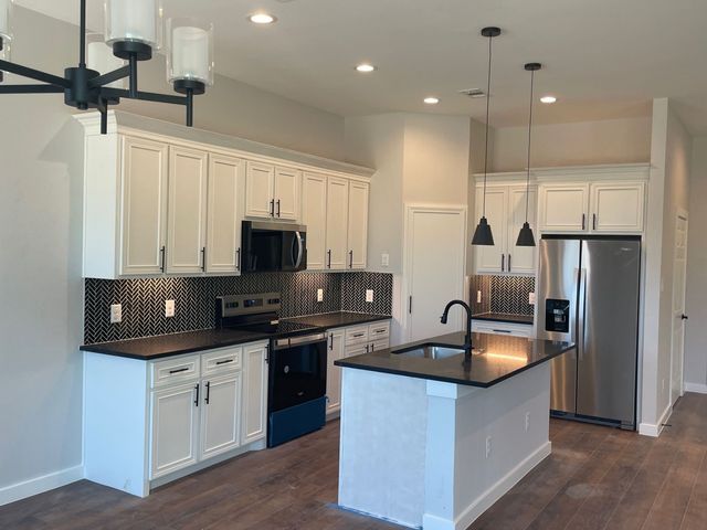 5514 Fannie Street, Dallas, TX 75212