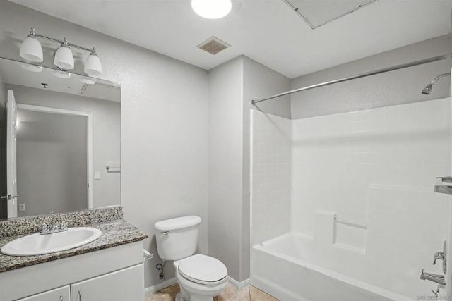 1643 6Th 406, San Diego, CA 92101