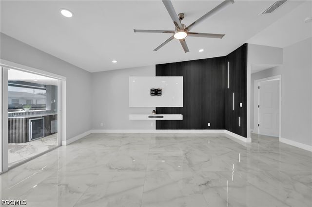 3095 NW 4th PL, Cape Coral, FL 33993