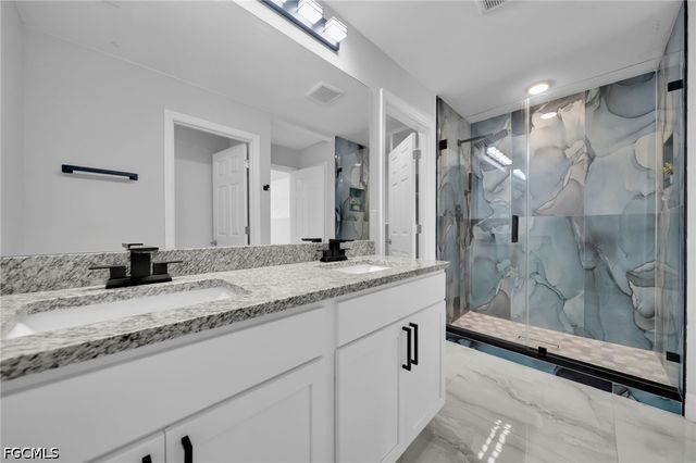 3095 NW 4th PL, Cape Coral, FL 33993
