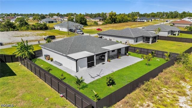 3095 NW 4th PL, Cape Coral, FL 33993