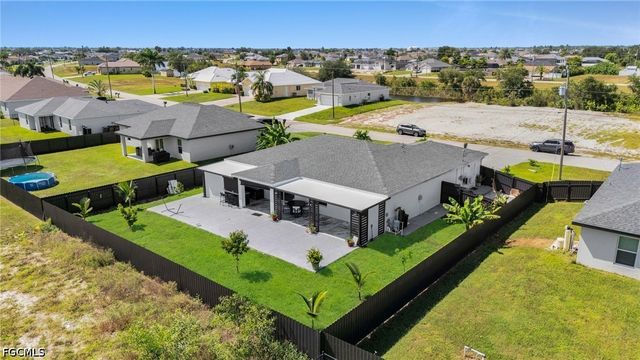 3095 NW 4th PL, Cape Coral, FL 33993