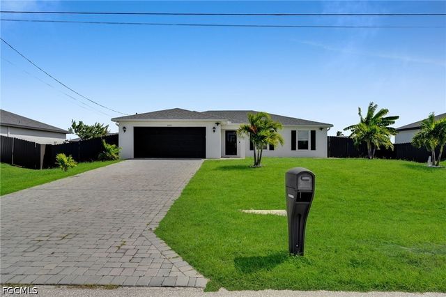 3095 NW 4th PL, Cape Coral, FL 33993