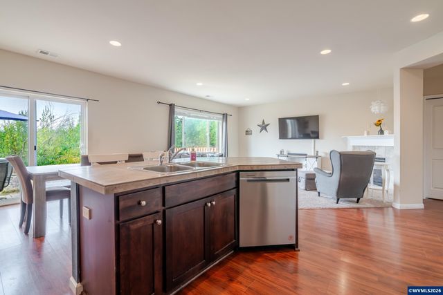 2982 23rd Av NW, Albany, OR 97321