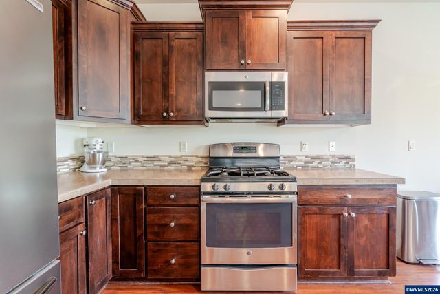 2982 23rd Av NW, Albany, OR 97321