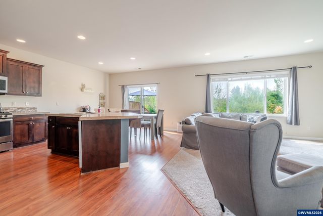 2982 23rd Av NW, Albany, OR 97321