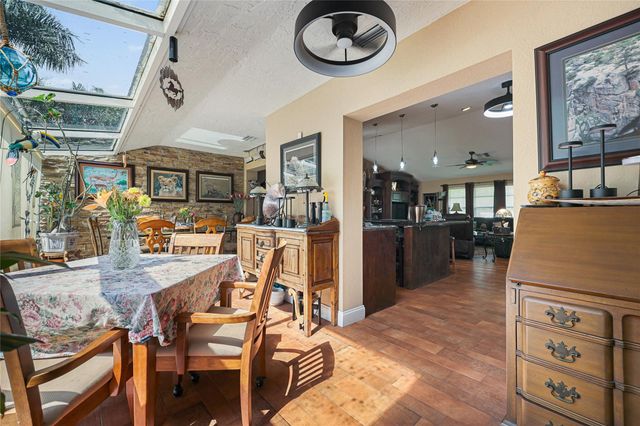 9700 NW 28th St, Hollywood, FL 33024