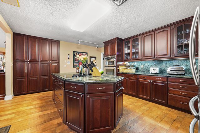 9700 NW 28th St, Hollywood, FL 33024