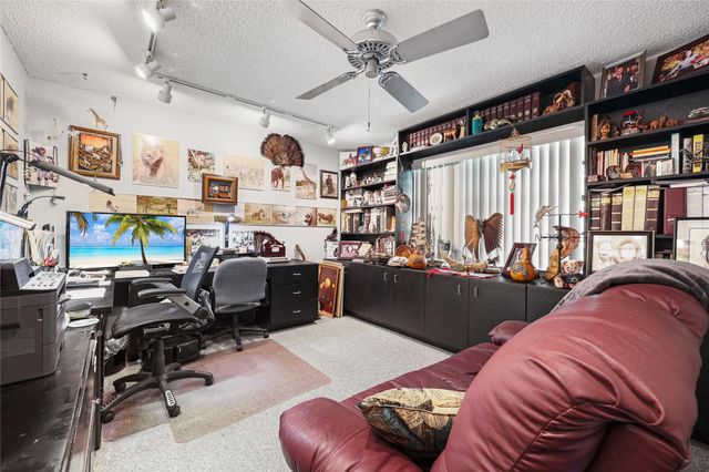 9700 NW 28th St, Hollywood, FL 33024