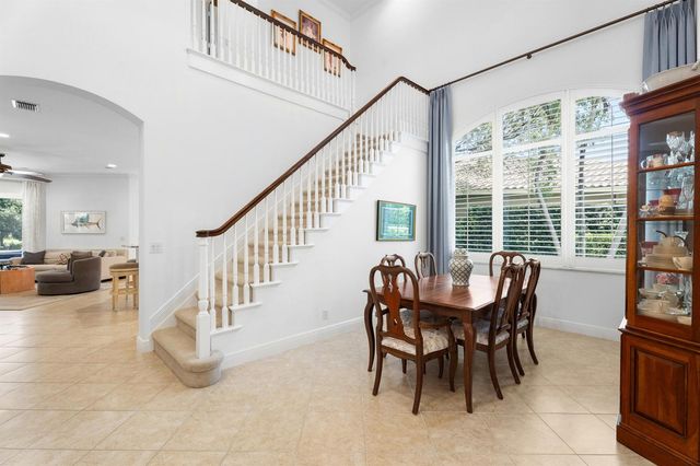 910 SW Palm Cove Drive, Palm City, FL 34990
