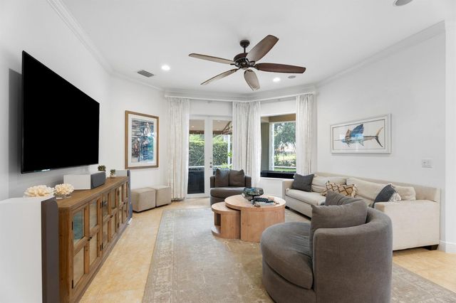 910 SW Palm Cove Drive, Palm City, FL 34990