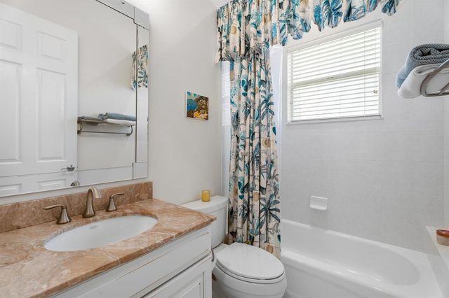 910 SW Palm Cove Drive, Palm City, FL 34990