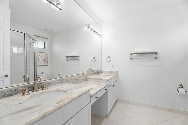 910 SW Palm Cove Drive, Palm City, FL 34990