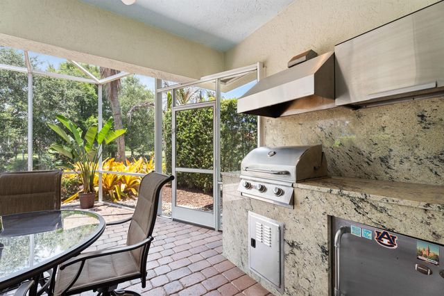 910 SW Palm Cove Drive, Palm City, FL 34990