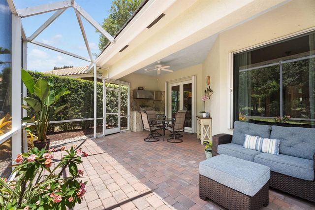 910 SW Palm Cove Drive, Palm City, FL 34990