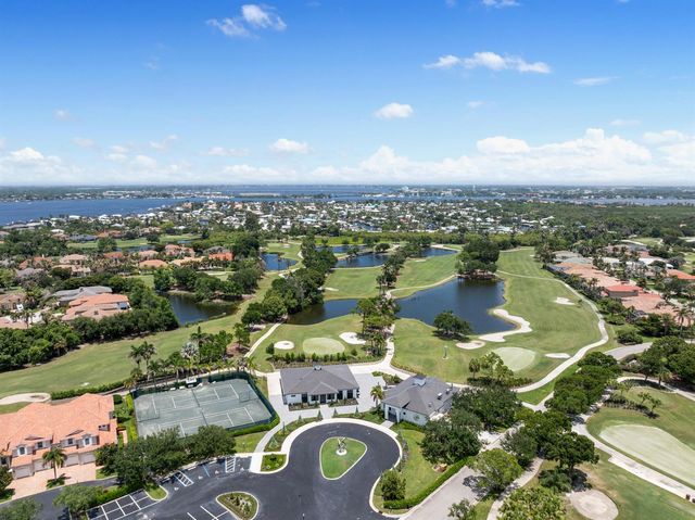 910 SW Palm Cove Drive, Palm City, FL 34990