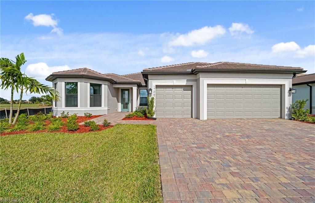 17032 Bishop BLVD, ALVA, FL 33920 — exterior