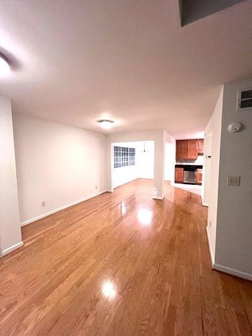 1468 Briarwood Road NE 2002, Brookhaven, GA 30319