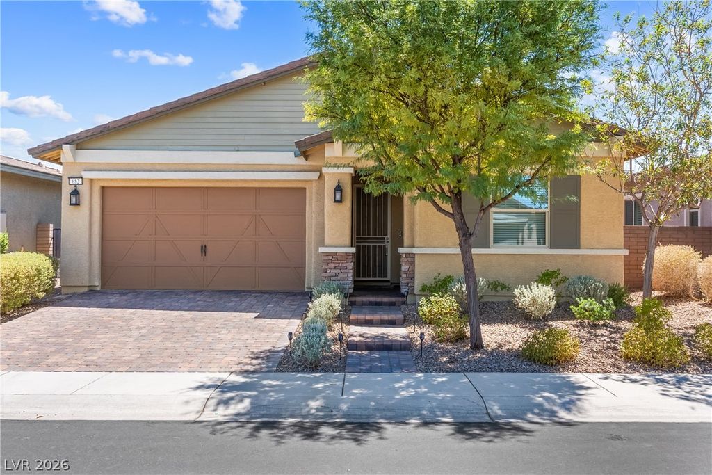 652 Longfeather Street, Henderson, NV 89011 — photo 2