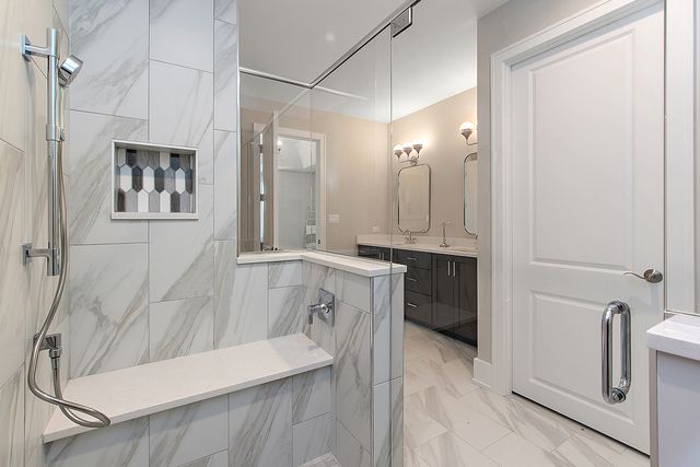 11049 Lizmore Lane 40B, Orland Park, IL 60467