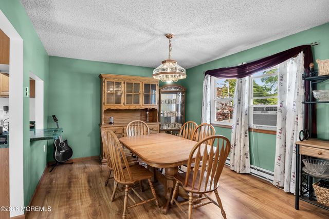 31 W Shore Drive, Southampton, NJ 08088