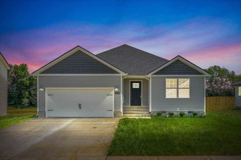 1622 Erika Dr, Clarksville, TN 37042