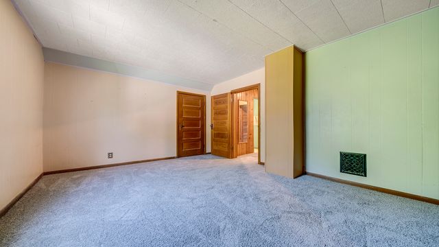 423 W Madison Street, Belvidere, IL 61008